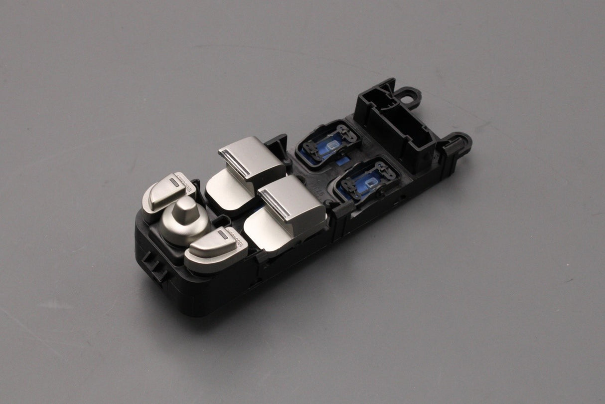 Jaguar XK 2006-2014 drivers door window switches C2P18644