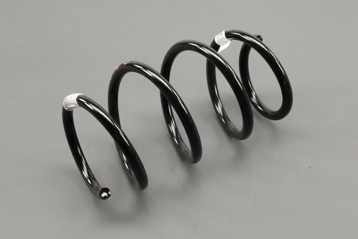 VW Golf GTI MK7 MK7.5 front suspension coil spring 5Q0411105GD, view 1