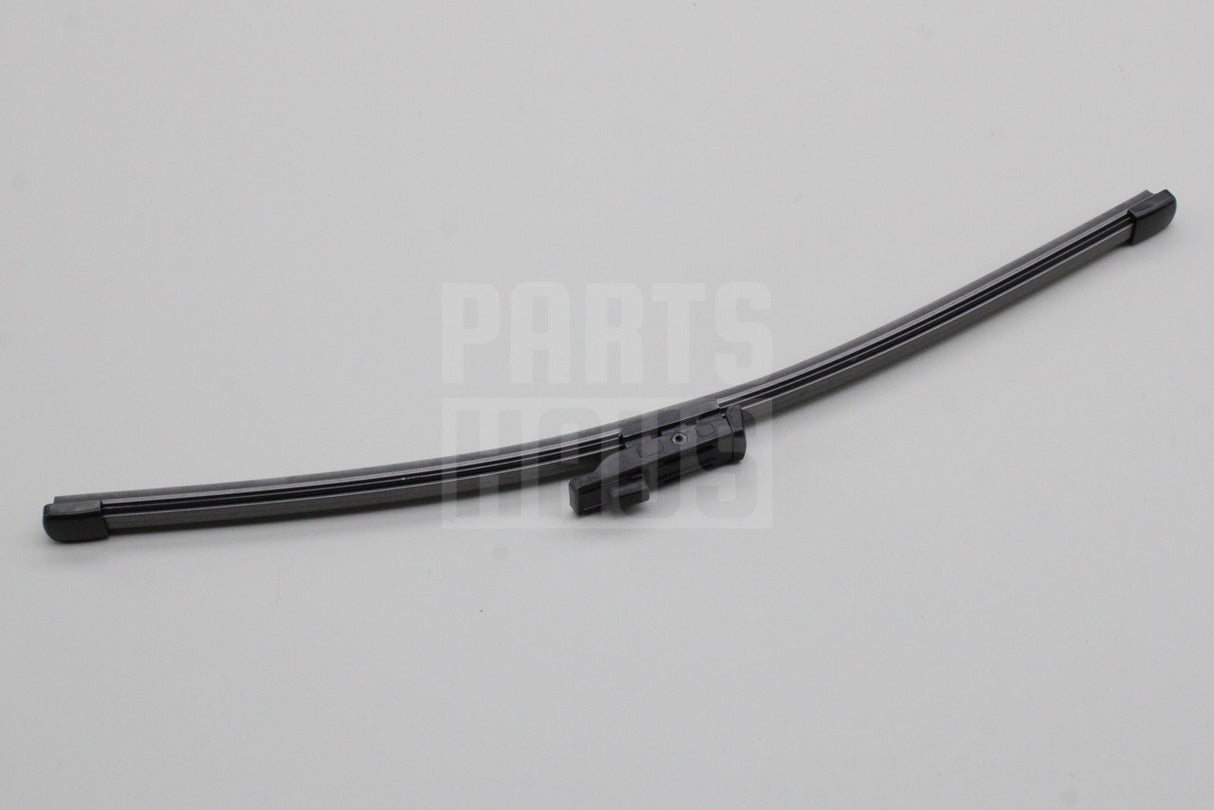 VW Golf Estate MK8 2020-on rear wiper blade (335mm) 5H9955427 9B9