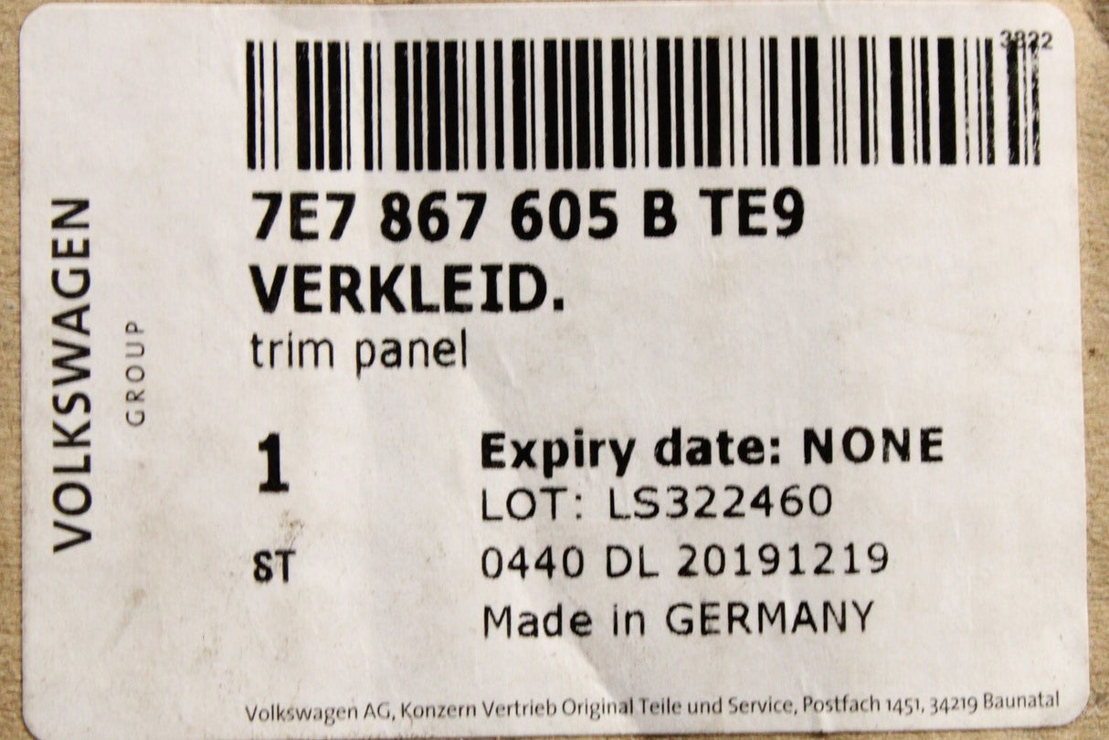 VW California Beach T6 16-19 tailgate boot lid trim panel 7E7867605B TE9