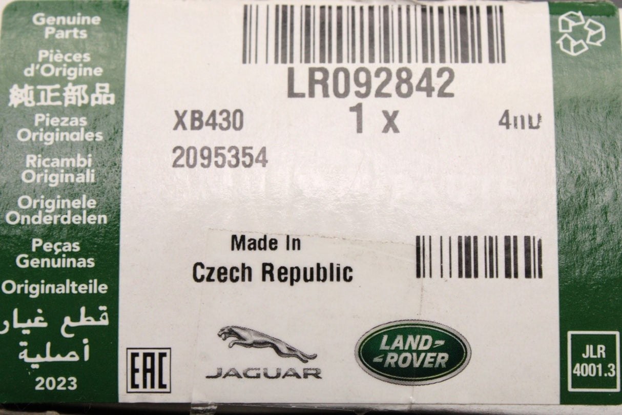 Range Rover Velar 2017-on 2.0L exhaust clamp (front) LR092842
