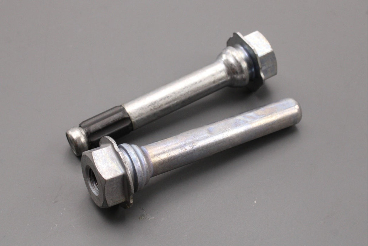 Land Rover Range Rover brake caliper pin and boot kit LR020489