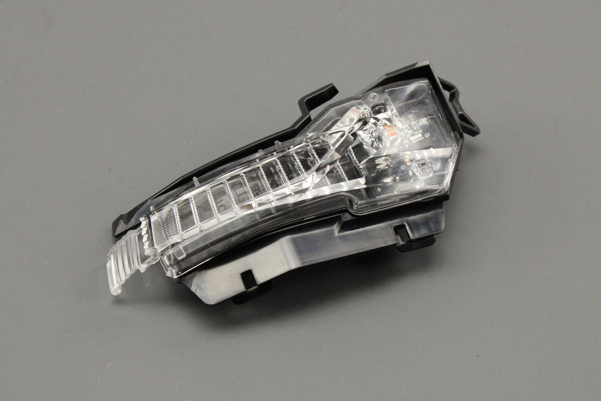 Skoda Fabia 2022-on wing mirror indicator unit (right) 6VA949102, view 1