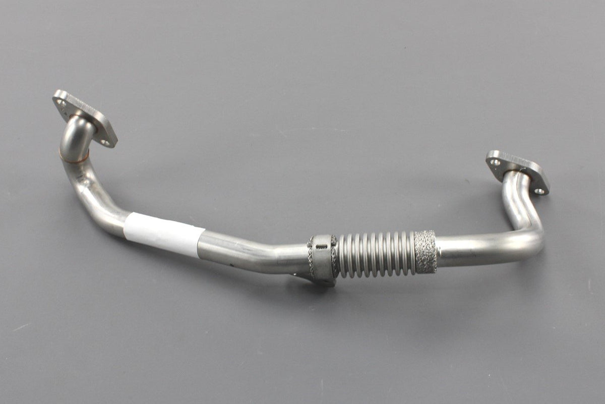 VW Golf Passat Tiguan Audi A3 Leon Octavia 2.0 TDI EGR pipe 03L131521AK, view 1