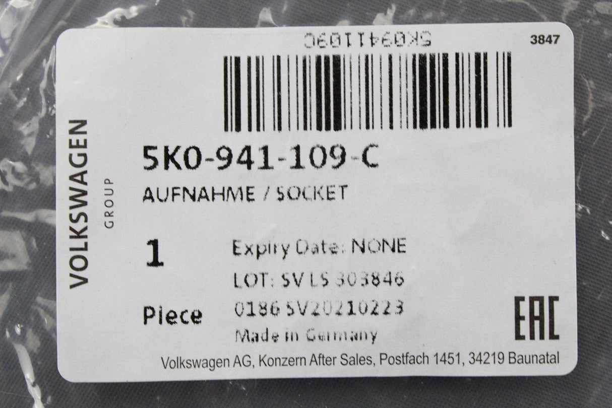 VW Golf MK7 Passat Scirocco Crafter H7 headlight bulb holder 5K0941109C