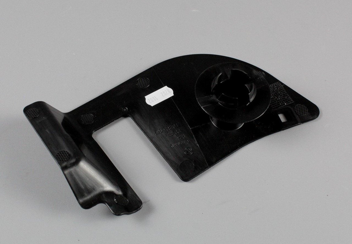 VW Transporter California T6 underbody bung trim (right) 7E0825962
