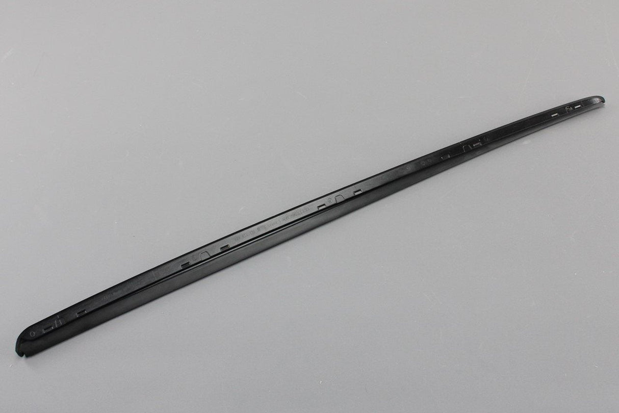 Audi Q5 2018-on windscreen water deflector strip left 80A854327B 9B9