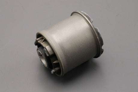 Jaguar XF 2016-on XE 2015-on rear subframe bush (x1) T4N9660