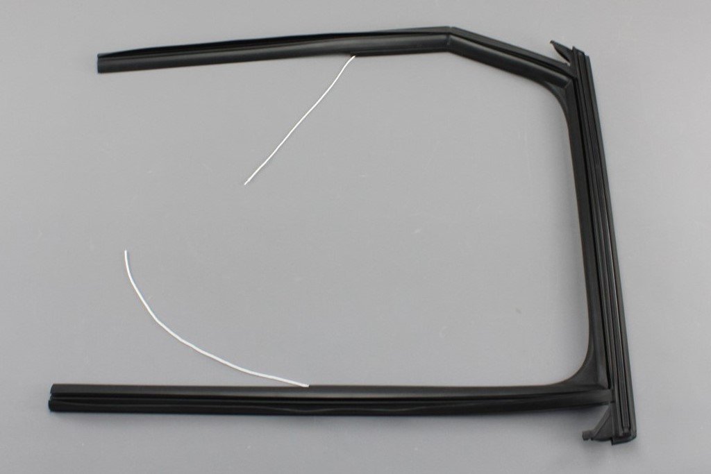 Audi Q3 RSQ3 2019-on rear right window seal guide 83A839432