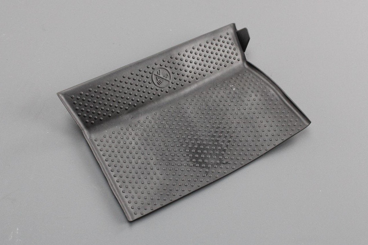 VW Golf Plus Tiguan 2008-2016 stowage compartment insert 5N2863328A 82V, view 1