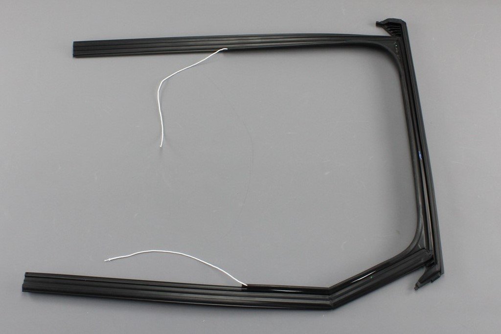 Audi Q3 RSQ3 2019-on rear right window seal guide 83A839432