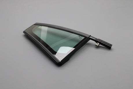 Skoda Superb Estate 15-24 rear door side window (right) 3V9845214F 5AP