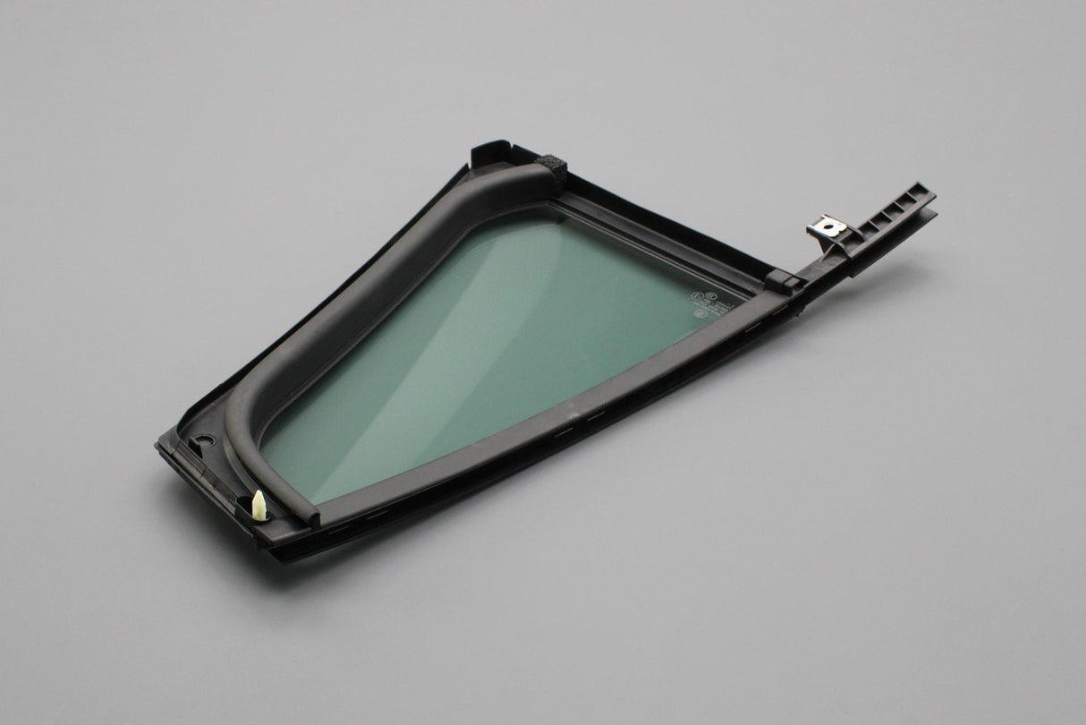 Skoda Superb Estate 15-24 rear door side window (right) 3V9845214F 5AP