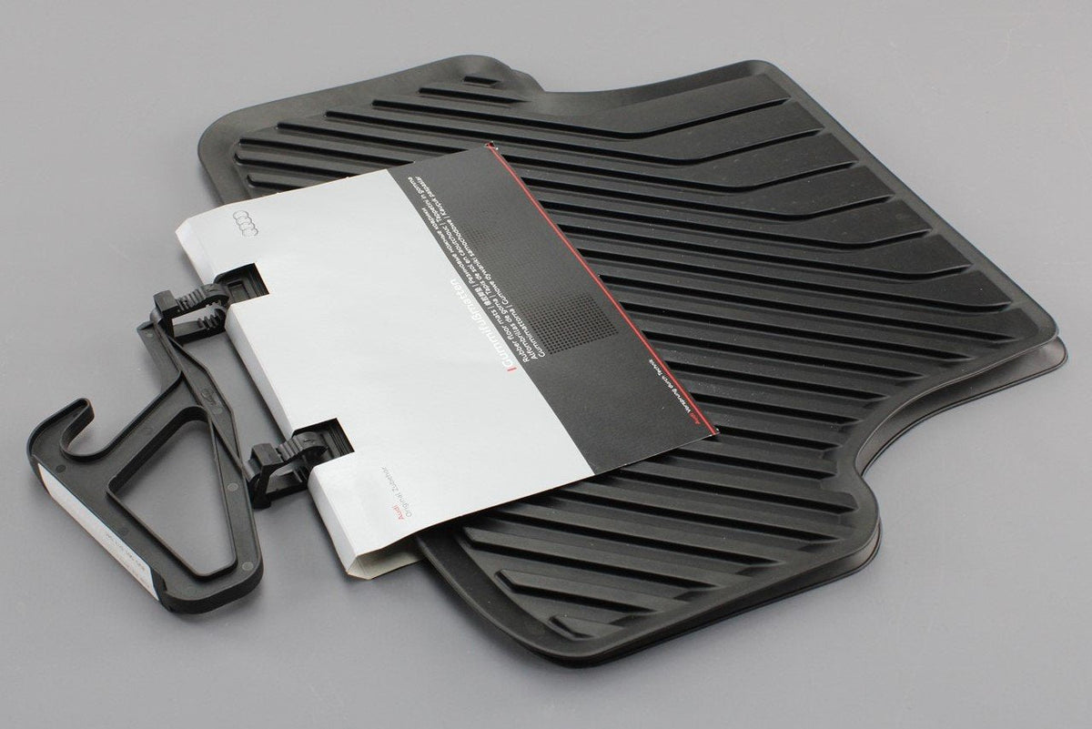 Audi A3 S3 8V 2013-16 Sportsback rear rubber floor mats 8V0061512041, view 1