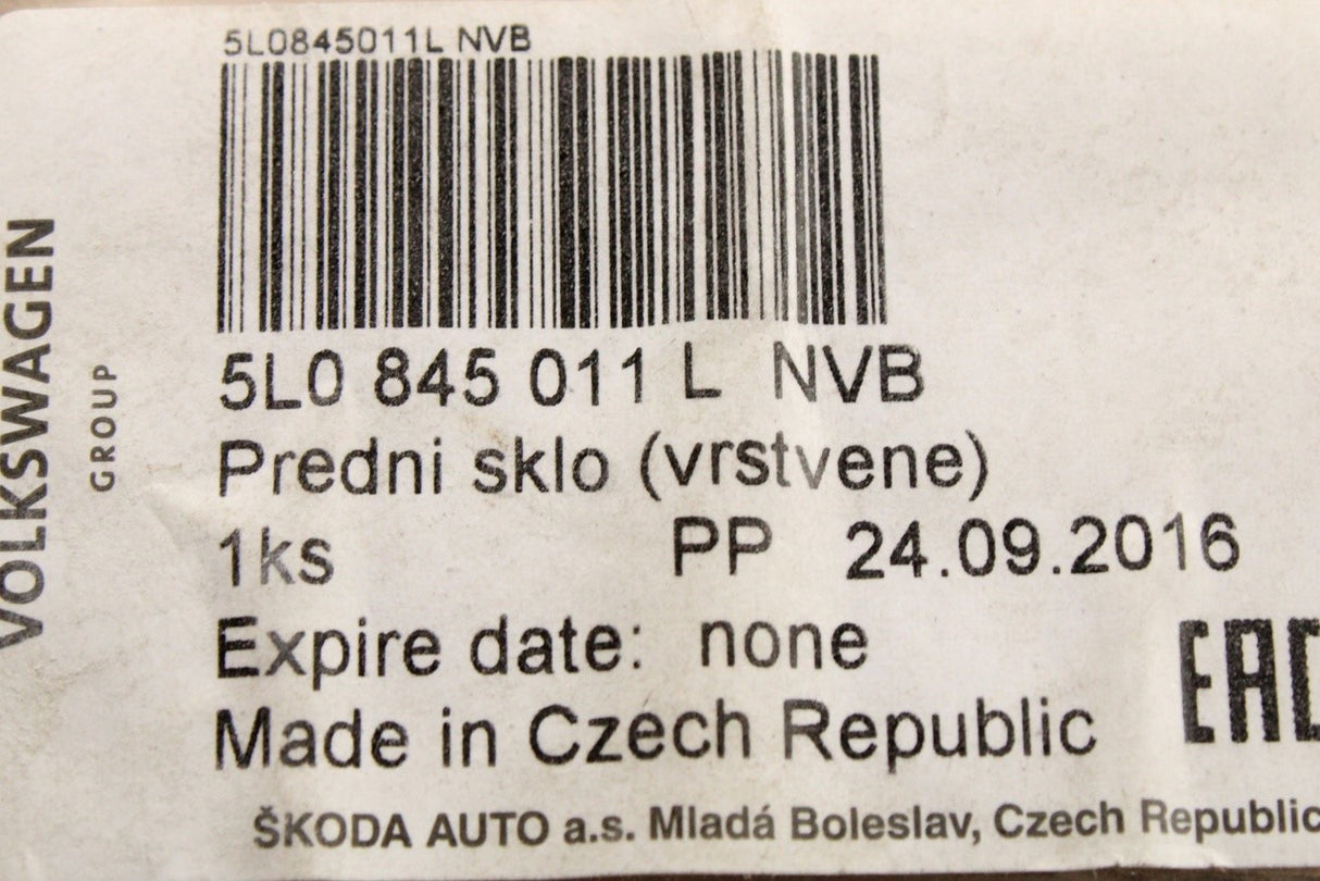Skoda Yeti 5L 14-18 windscreen glass (front) 5L0845011L NVB