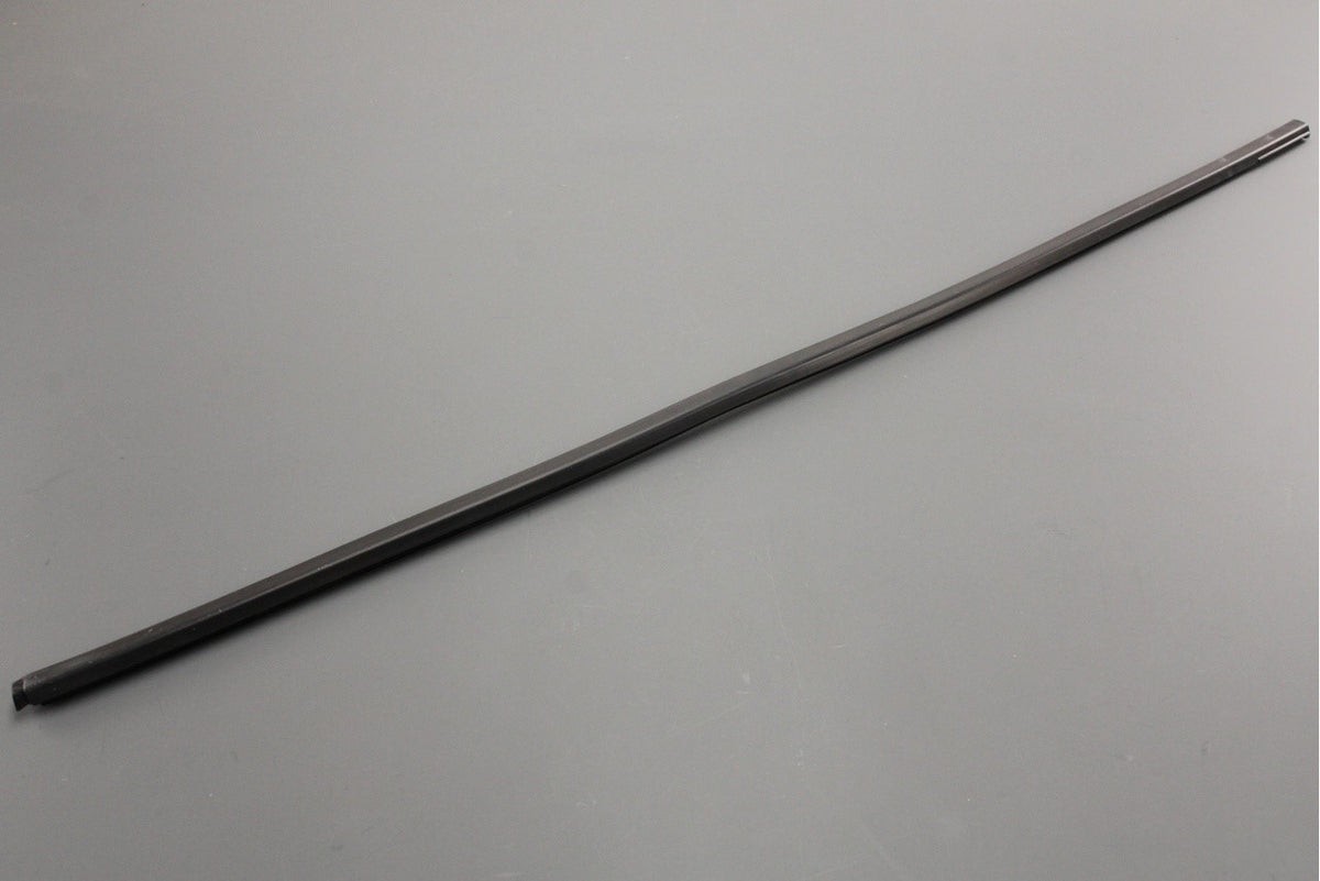VW Beetle 1999-2010 window aperture seal (right outer) 1C0837478A B41, view 1