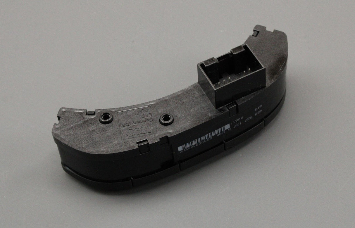 Audi R8 2007-12 centre console hazard light switch pack 424927137G 5PR