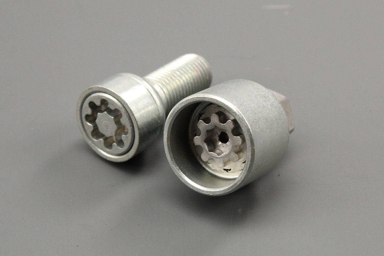 Audi A1 A3 A4 A5 A6 locking wheel nut with key code J 4F0698139C