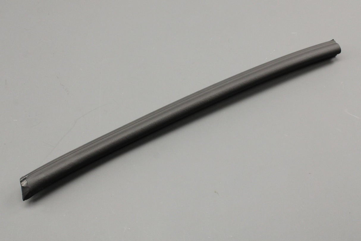 Skoda Yeti 2010-18 wheel arch rubber seal (rear left) 5L0839761C