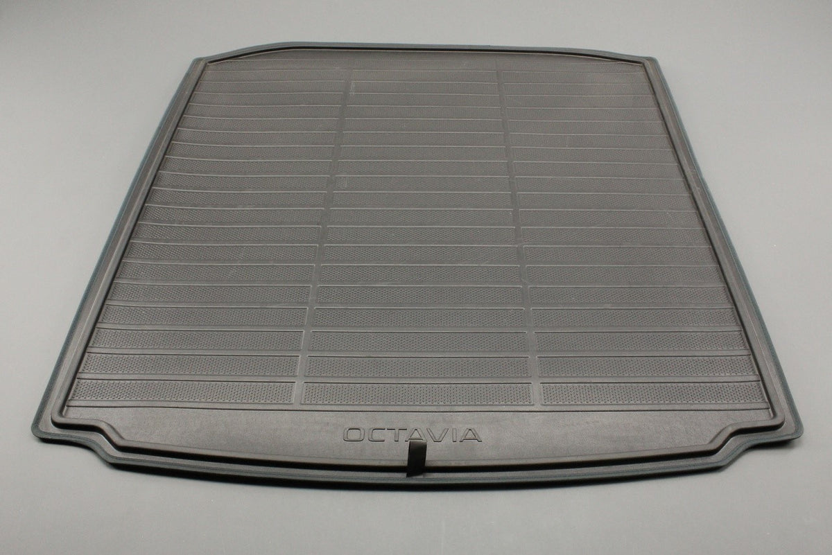 Skoda Octavia Saloon 5E 2013-2020 double sided boot liner 5E5061163A, view 1