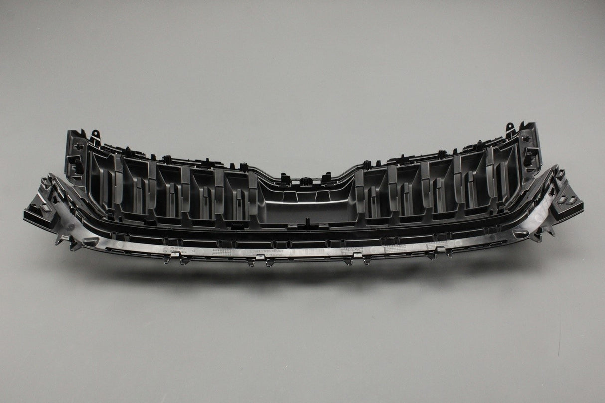 Skoda Kodiaq 2017-2024 front radiator grille 565853653C 9B9