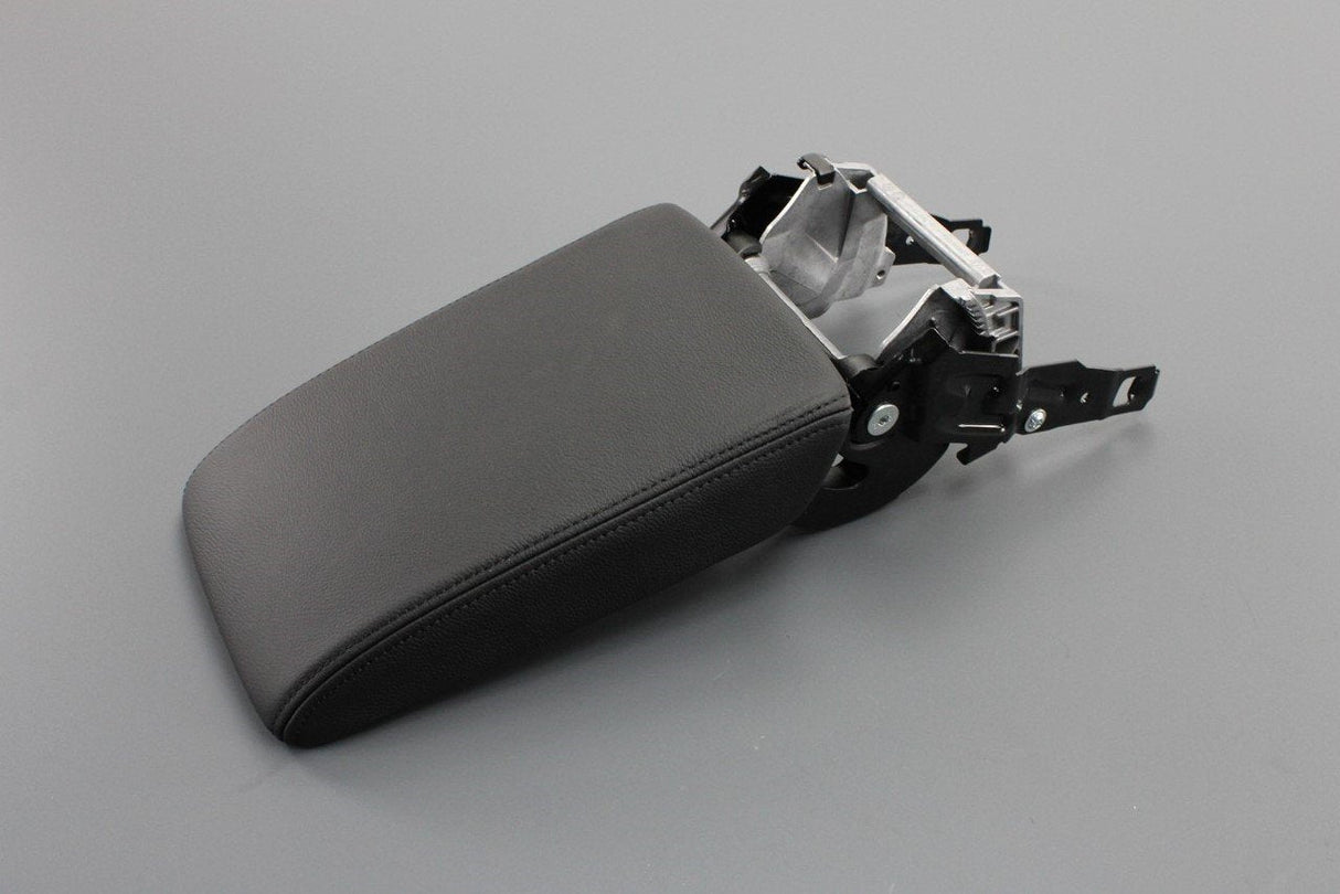 VW Arteon Passat leather centre console arm rest (black) 3G0864207A UUH