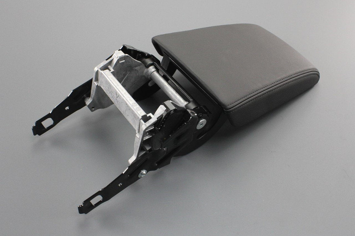 VW Arteon Passat leather centre console arm rest (black) 3G0864207A UUH