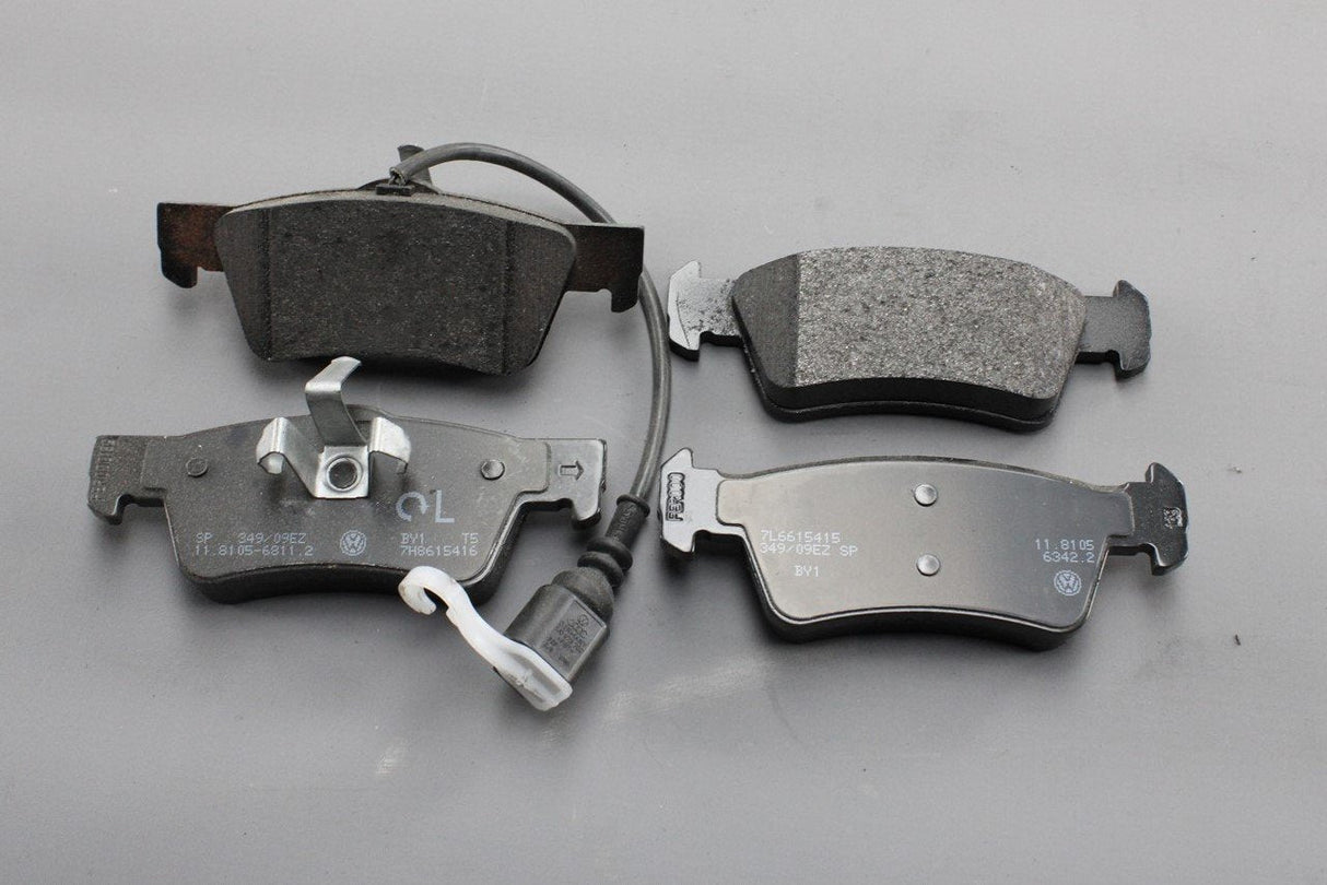 VW Touareg 2006-2010 brake pad set (rear) 7L6698451C