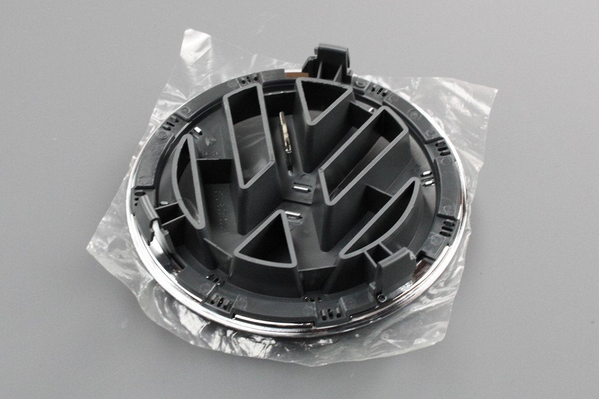 VW Passat B6 Tiguan 2006-2012 'VW' grille badge emblem 3C0853600A MQH