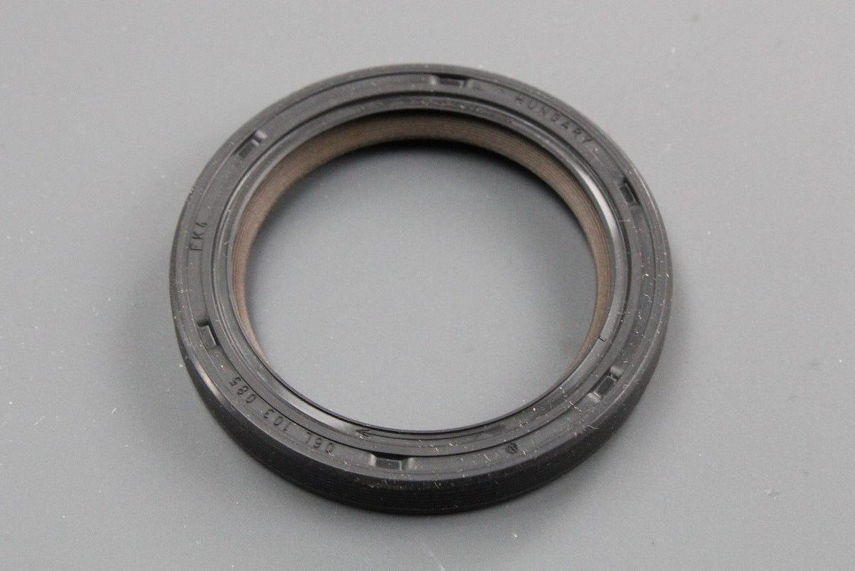 VW Golf MK7 Audi A3 Skoda SEAT crankshaft oil seal (45x60x8) 06L103085B, view 1
