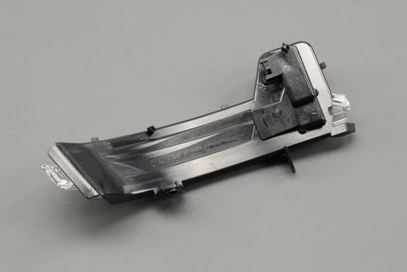 Skoda Kodiaq Karoq wing mirror indicator repeater (left) 565949101