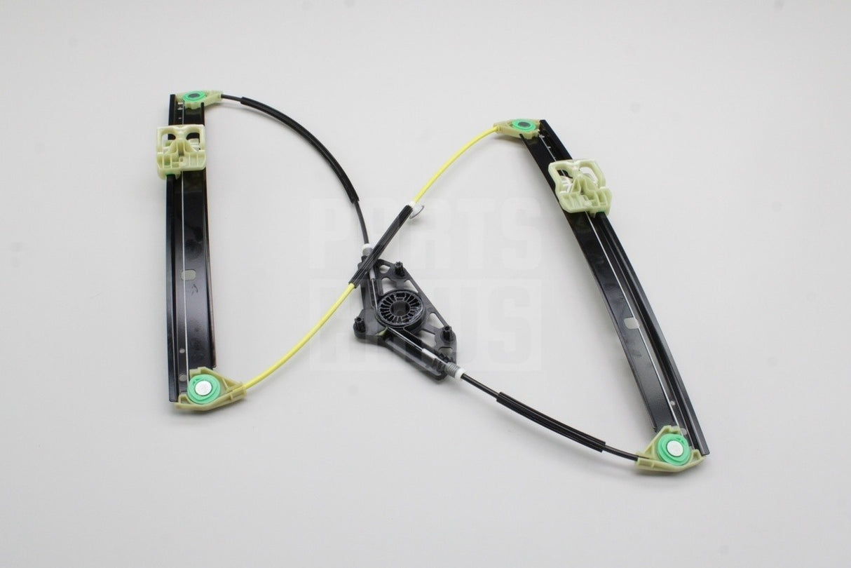 Skoda Octavia 2013-21 front window regulator (right) 5E0837462B