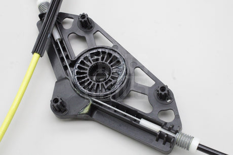Skoda Octavia 2013-21 front window regulator (right) 5E0837462B