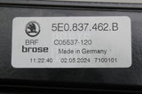 Skoda Octavia 2013-21 front window regulator (right) 5E0837462B
