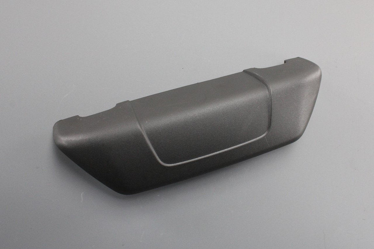 Audi A5 RS5 Q8 RSQ8 front headrest seat trim surround 4M0881590C 4PK