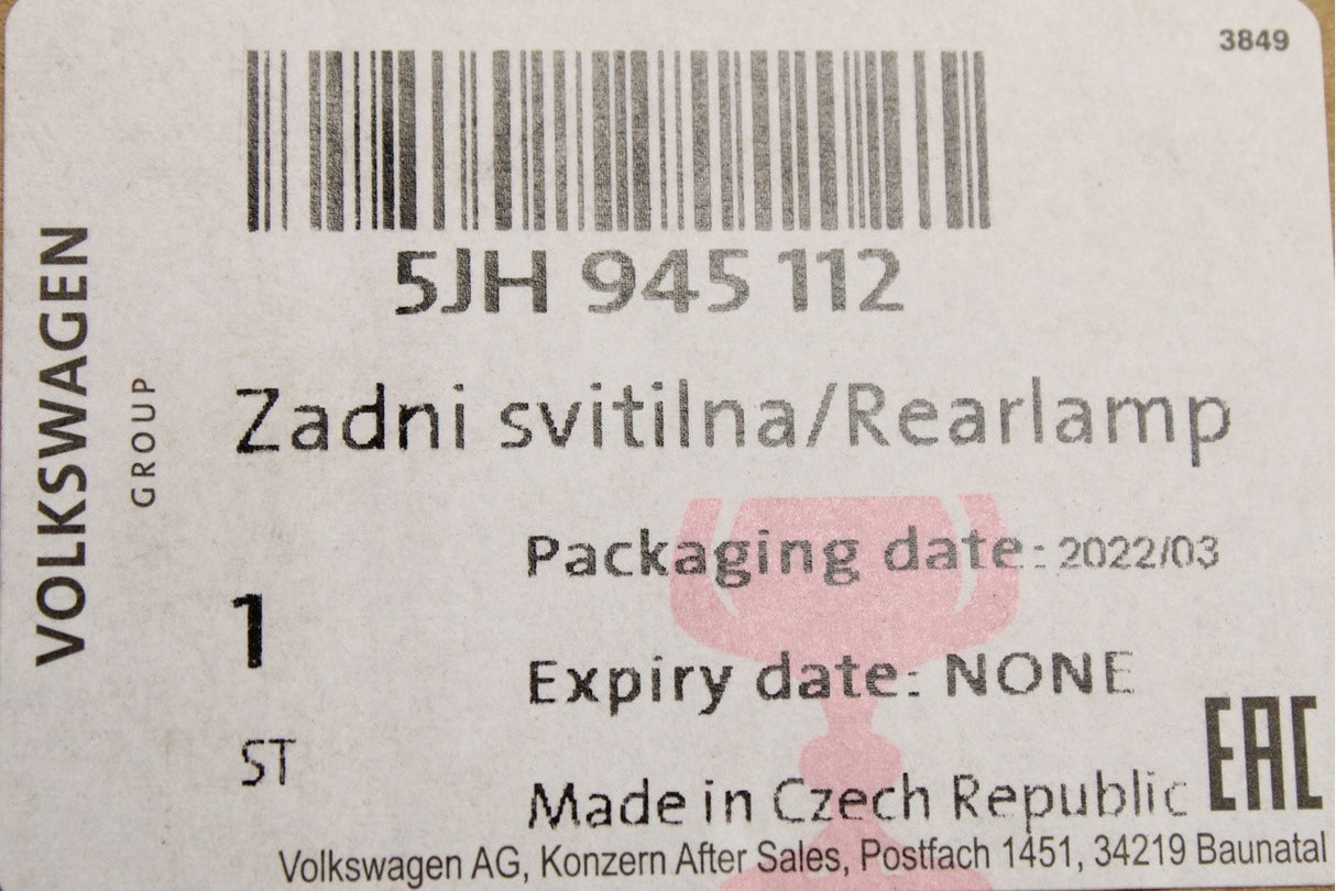 Skoda Rapid 2013-20 rear tail light unit (right) 5JH945112