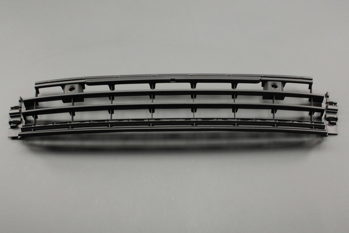 VW Golf MK8 2020-on centre lower front bumper grille 5H0853677F 9B9, view 1