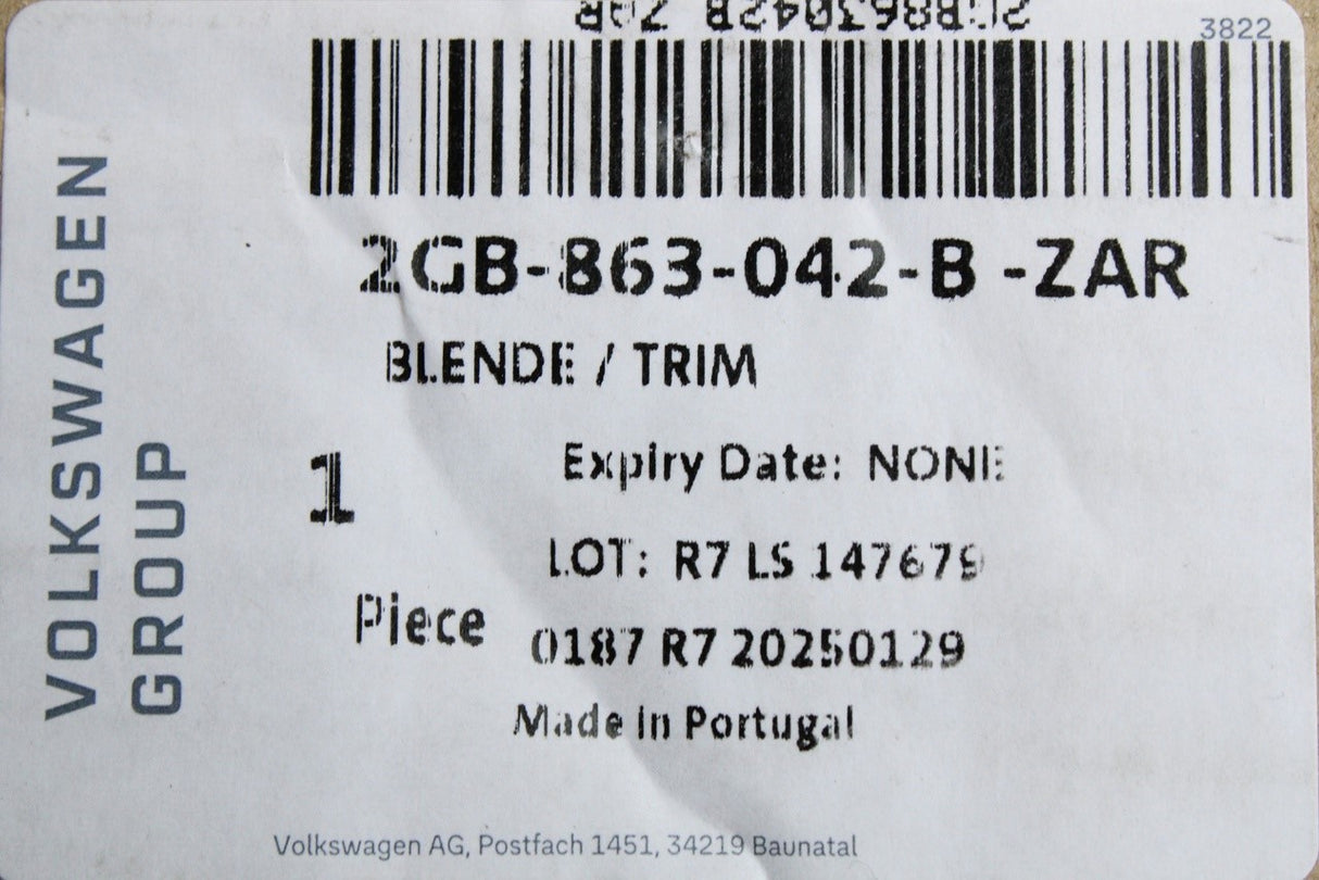 VW T-Roc 2018-on RHD centre console trim 2GB863042B ZAR