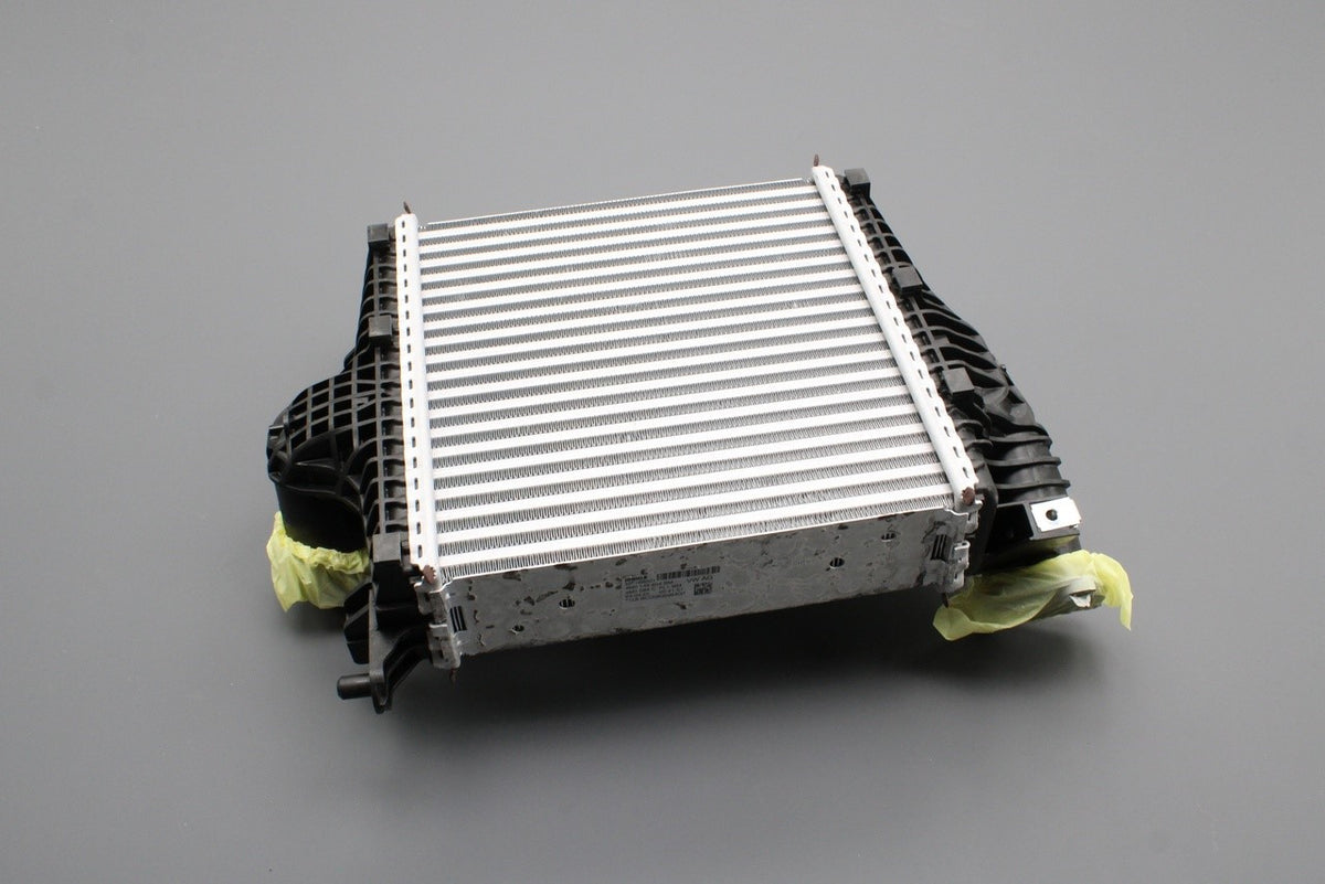 Audi SQ7 SQ8 16-on 4.0L V8 TFSI charge air cooler (right) 4M0145804BM, view 1