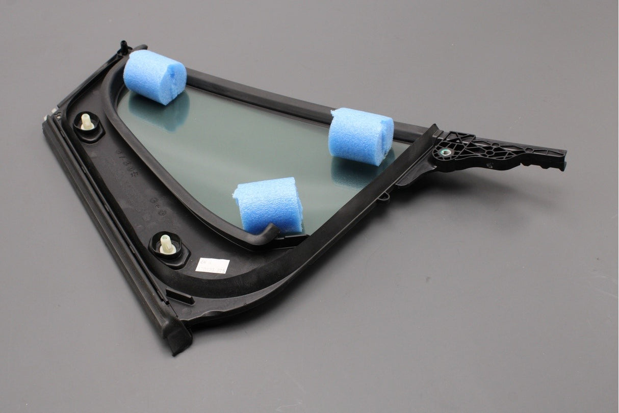 Volkswagen ID.4 ID.5 21-on rear door fixed window (left) 11A845213D 5AP