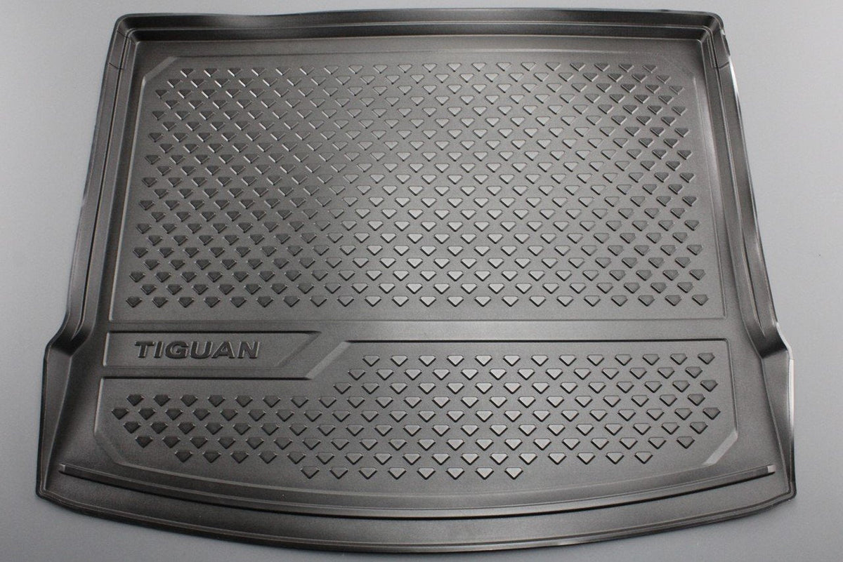 VW Tiguan Hybrid 2021-on luggage compartment boot liner 5NA061161F, view 1