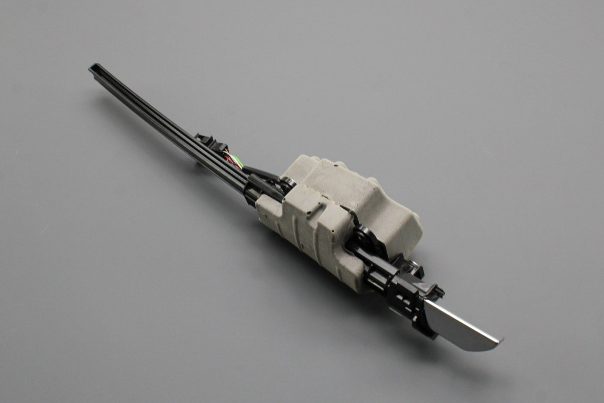Audi A5 S5 RS5 2017-on seatbelt adjustment motor (left) 8W6857759 3Q7