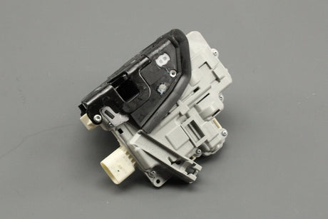 Audi A3 8P RS3 A6 RS6 A8 R8 RHD front door lock (left) 4F2837015