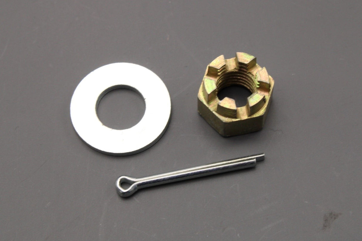 Land Rover Defender Discovery Range Rover track rod end (right) RTC5869