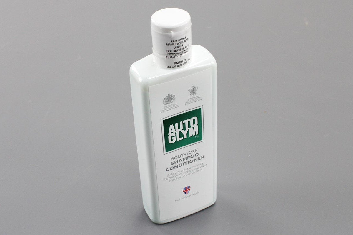 Autoglym Bodywork Shampoo and Conditioner (325ml bottle), view 1