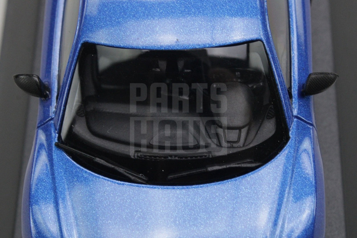 Audi R8 Coupe Ara Blue 1:43 scale model (1 of 999) 5012118431