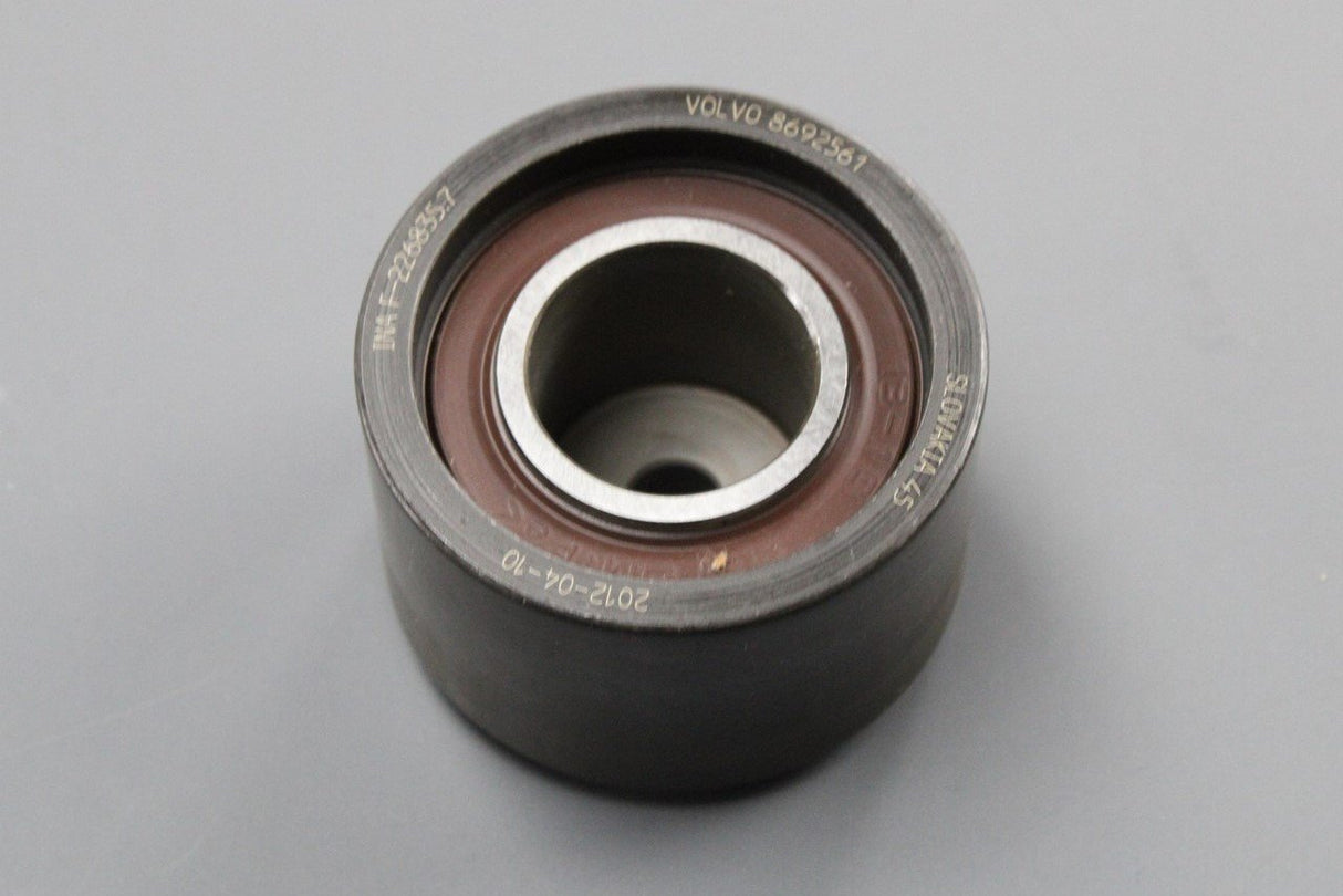 Volvo belt pulley 8692561