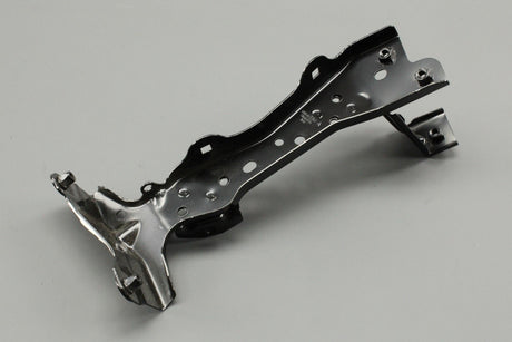 Audi A3 S3 RS3 8V 2013-20 front wing mounting bracket (left) 8V0821135A
