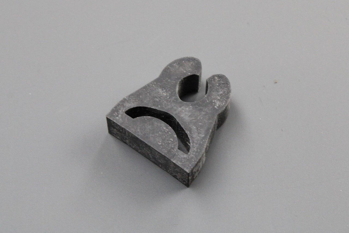 Volvo rubber spacer 31201521