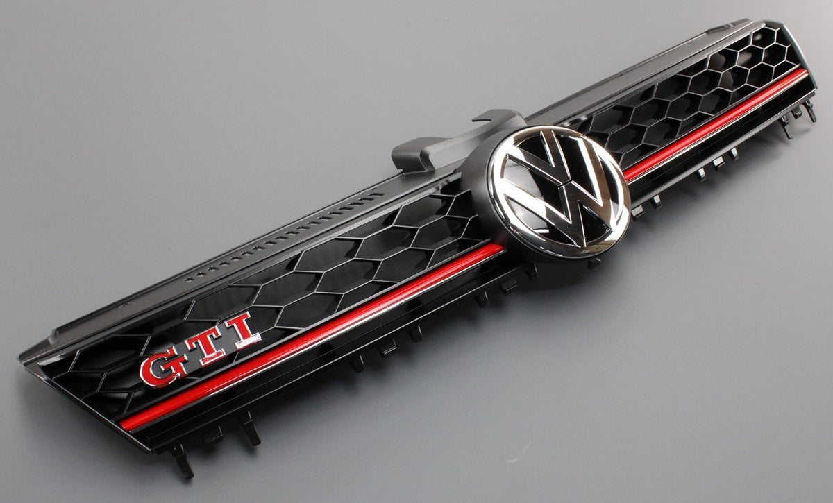 VW Golf GTI Performance Clubsport ED40 radiator grille 5G0853651AL BTU, view 1